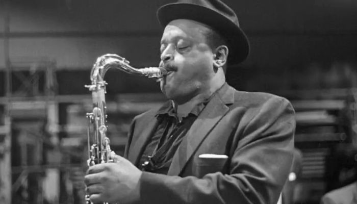 saxophone legend Ben Webster played with a smaller tip opening sax school online