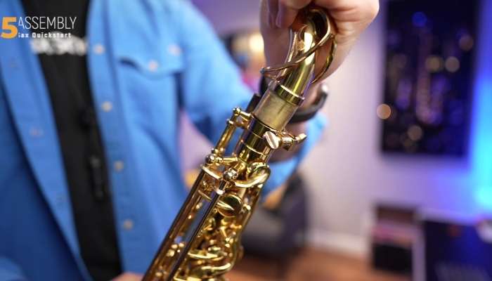 Assembling the saxophone. Sax School Online