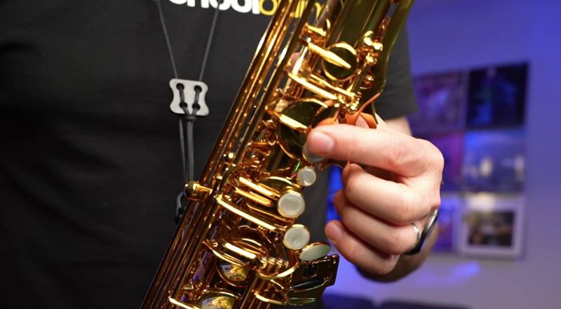 Keywork on the Selmer Signature tenor saxophone. Sax School Online