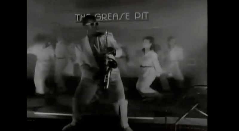 Clarence Clemons sax solo. Sax School Online